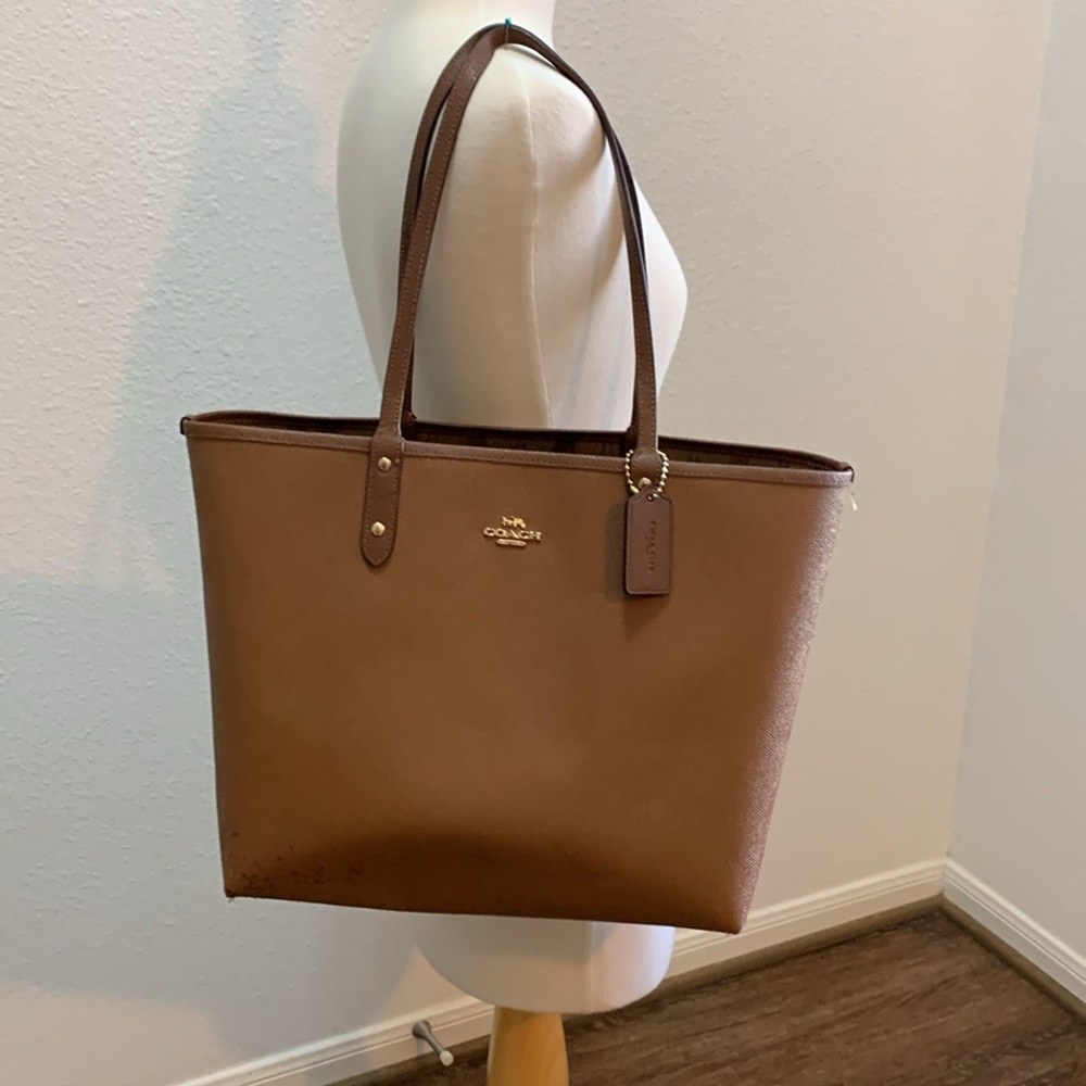 Women’s Coach Brown Reversible Signature Tote Pebbled Texture